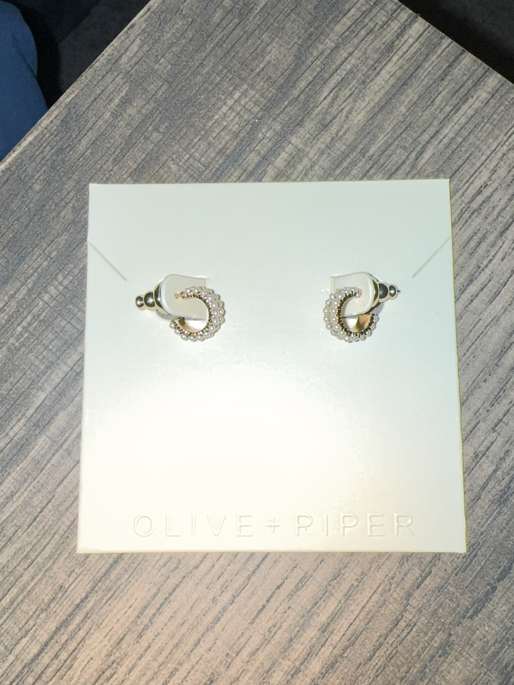 NWT pearl huggie hoops